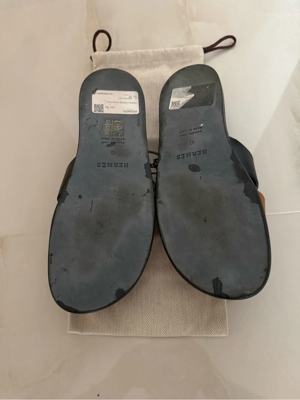 HERMES Leather Slide Sandals - Black & Tan